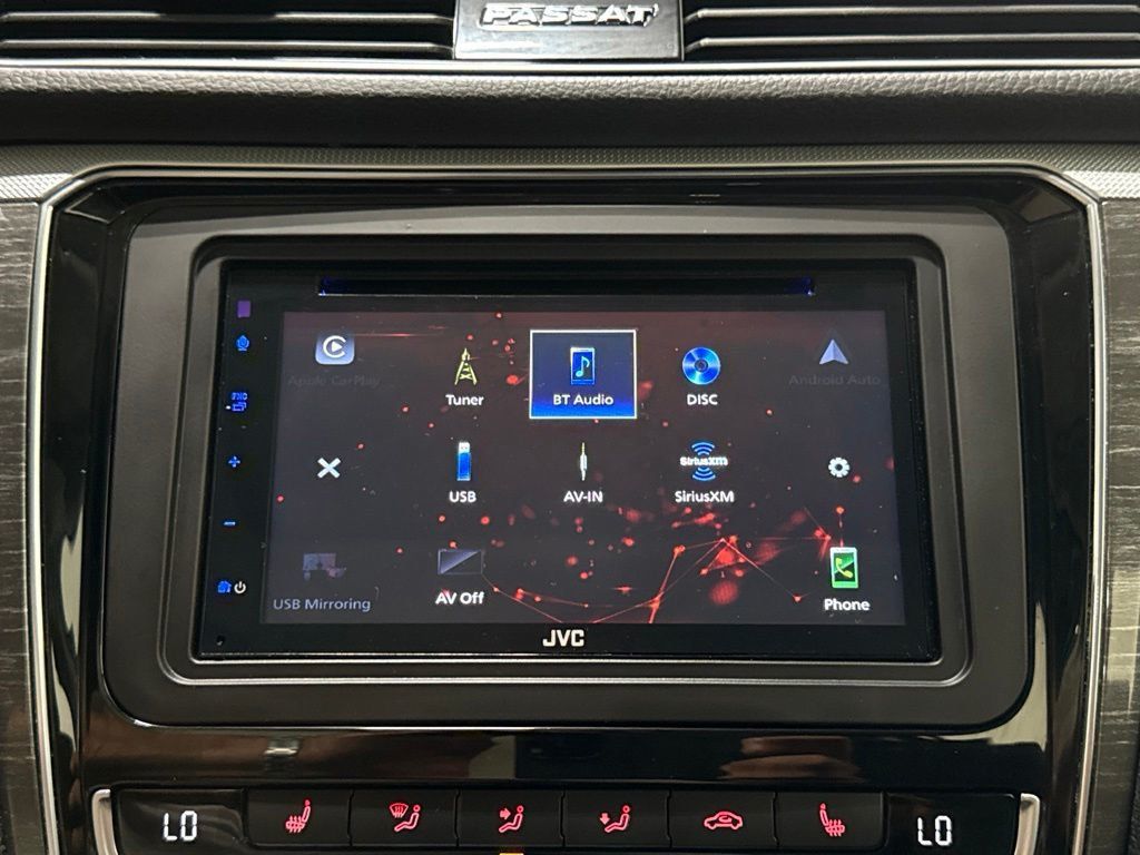 2018 Volkswagen Passat 2.0T SE w/Technology Automatic - 23079356 - 18