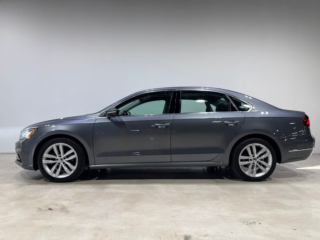2018 Volkswagen Passat 2.0T SE w/Technology Automatic - 23079356 - 3
