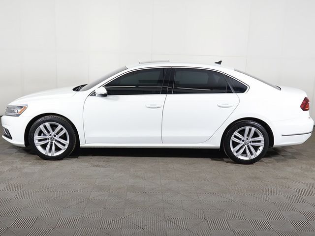 2018 Volkswagen Passat 2.0T SE w/Technology Automatic - 22967698 - 17
