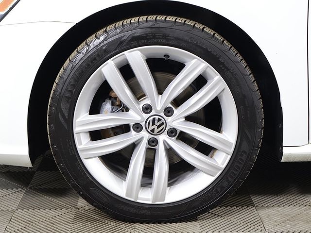 2018 Volkswagen Passat 2.0T SE w/Technology Automatic - 22967698 - 21