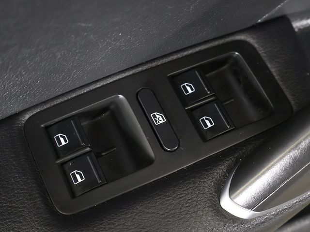 2018 Volkswagen Passat 2.0T SE w/Technology Automatic - 22967698 - 36