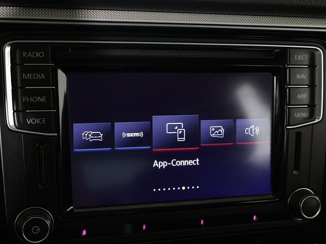 2018 Volkswagen Passat 2.0T SE w/Technology Automatic - 22967698 - 45