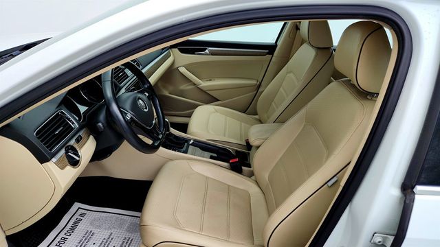 2018 Volkswagen Passat 2.0T SE w/Technology Automatic - 23054740 - 19