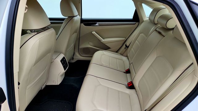 2018 Volkswagen Passat 2.0T SE w/Technology Automatic - 23054740 - 20