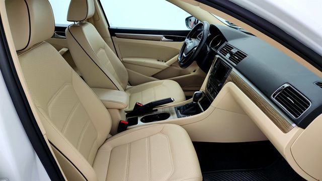 2018 Volkswagen Passat 2.0T SE w/Technology Automatic - 23054740 - 23