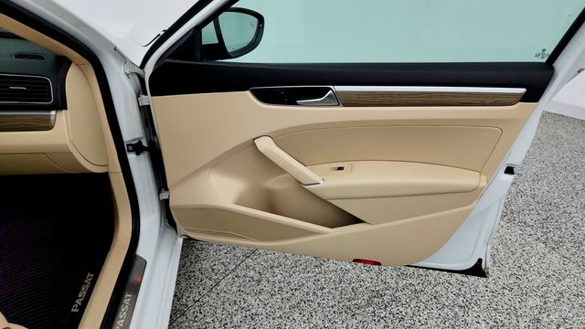 2018 Volkswagen Passat 2.0T SE w/Technology Automatic - 23054740 - 25