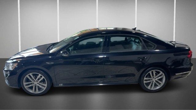 2018 Volkswagen Passat R-Line Automatic - 23020804 - 12