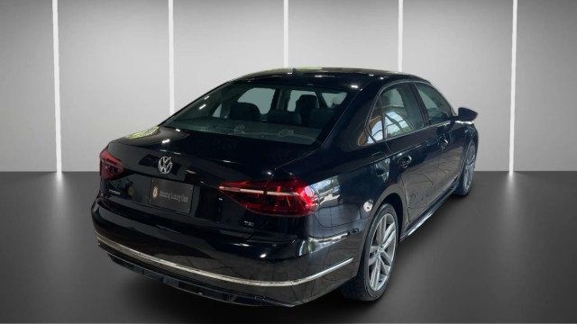 2018 Volkswagen Passat R-Line Automatic - 23020804 - 7