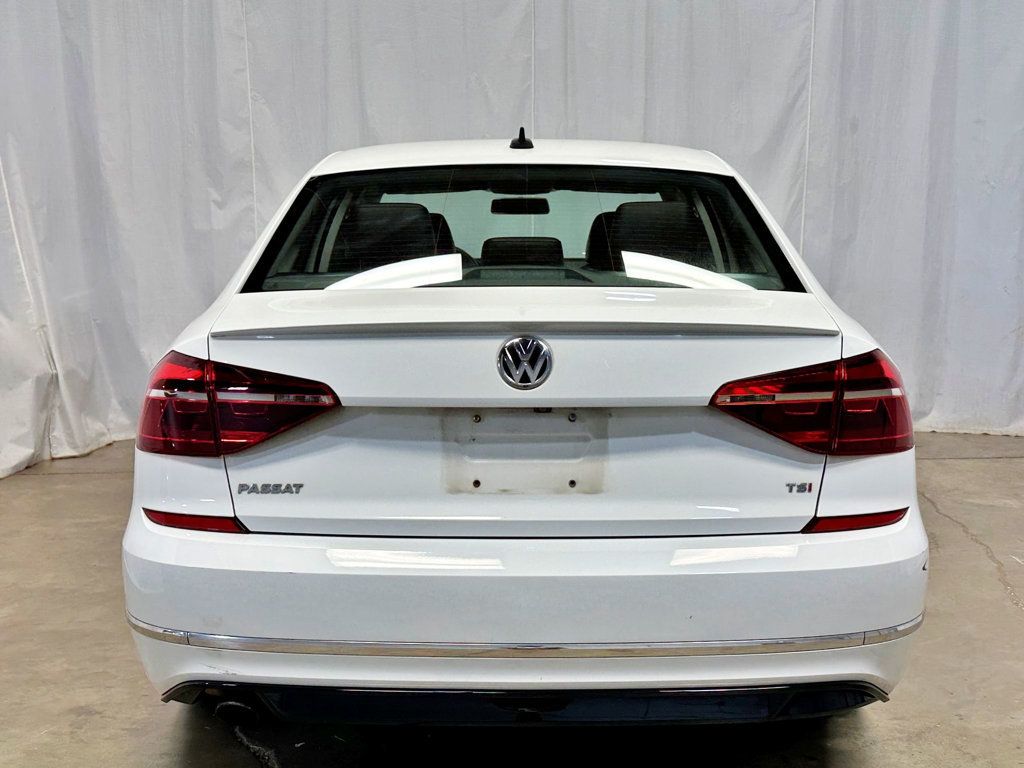 2018 Volkswagen Passat R-Line Automatic - 23033919 - 9