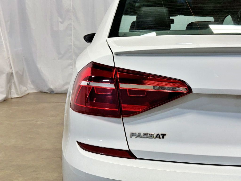 2018 Volkswagen Passat R-Line Automatic - 23033919 - 10