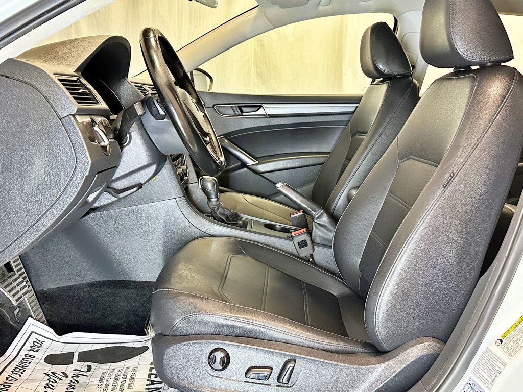 2018 Volkswagen Passat R-Line Automatic - 23033919 - 16