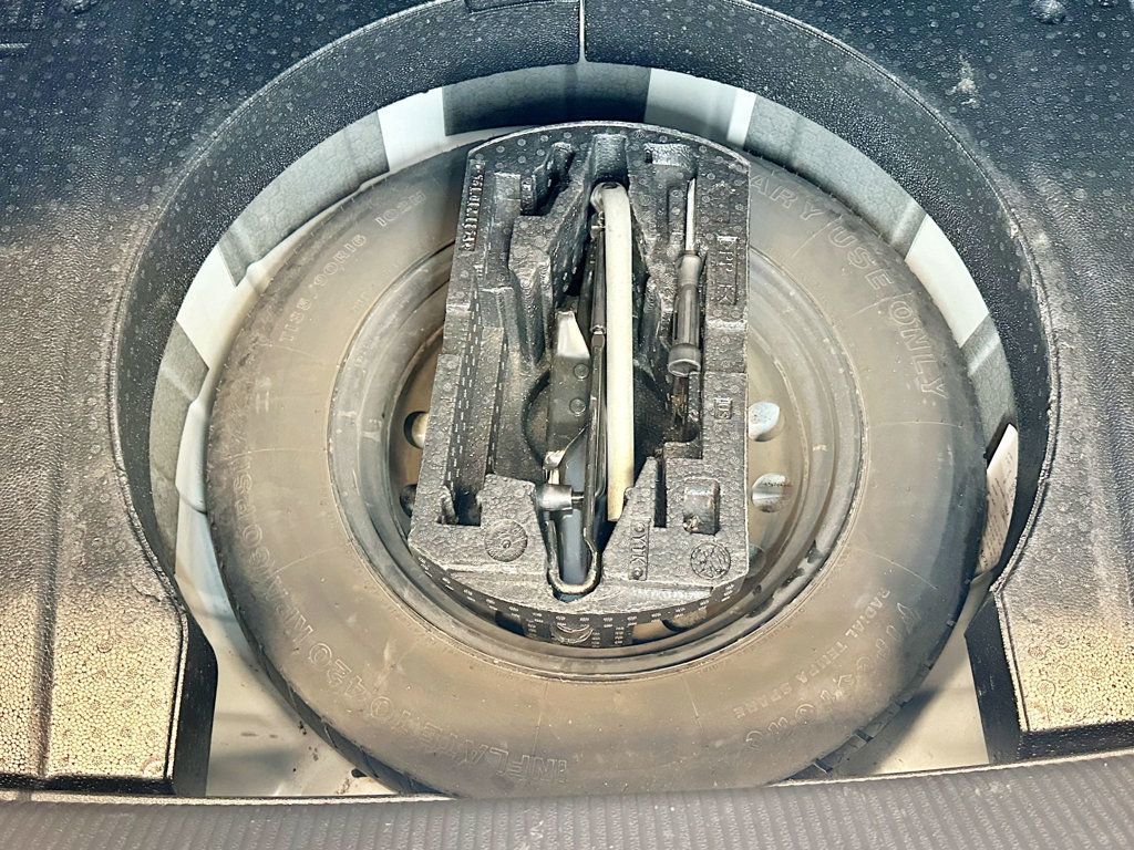 2018 Volkswagen Passat R-Line Automatic - 23033919 - 36