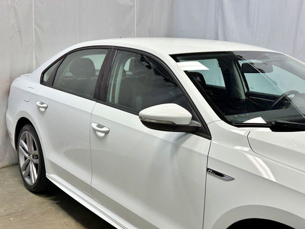 2018 Volkswagen Passat R-Line Automatic - 23033919 - 3