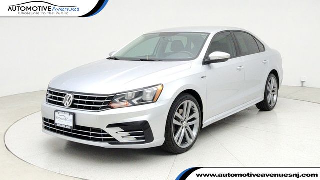2018 Volkswagen Passat R-Line Automatic - 22949232 - 0
