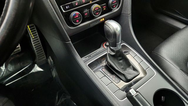 2018 Volkswagen Passat R-Line Automatic - 22949232 - 15