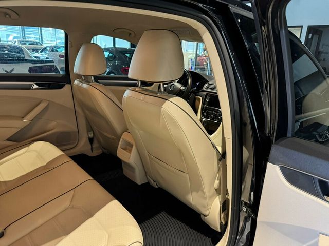 2018 Volkswagen Passat R-Line/LightingPkg/HeatedSeats/DualZoneClimate/AdapCruise - 22947948 - 21