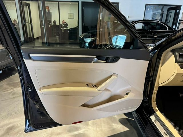 2018 Volkswagen Passat R-Line/LightingPkg/HeatedSeats/DualZoneClimate/AdapCruise - 22947948 - 8
