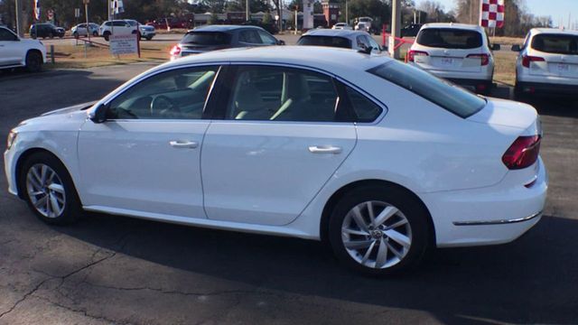 2018 Volkswagen Passat SE - 22740653 - 5