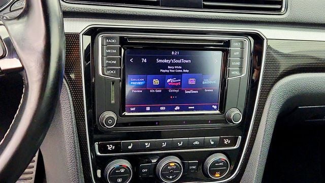2018 Volkswagen Passat V6 GT DSG - 23072346 - 17