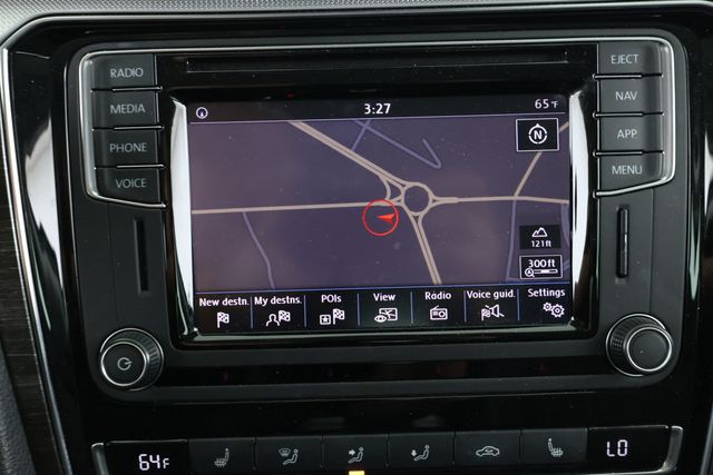 2018 Volkswagen Passat V6 SEL Premium DSG - 22928809 - 17