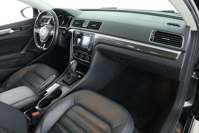 2018 Volkswagen Passat V6 SEL Premium DSG - 22928809 - 23