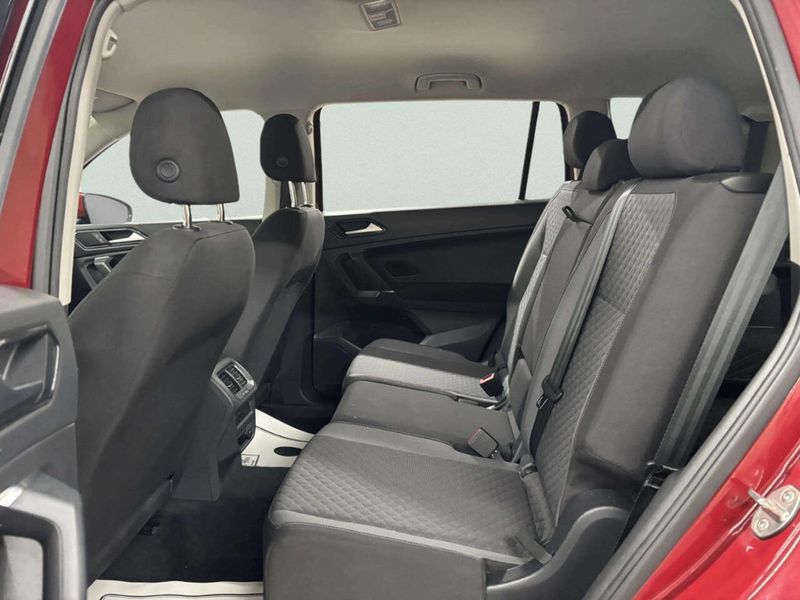 2018 Volkswagen Tiguan 2.0T S 4MOTION - 22979985 - 13