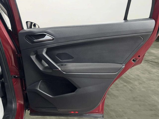 2018 Volkswagen Tiguan 2.0T S 4MOTION - 22979985 - 15