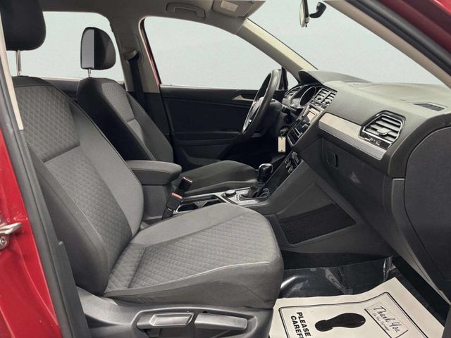 2018 Volkswagen Tiguan 2.0T S 4MOTION - 22979985 - 19