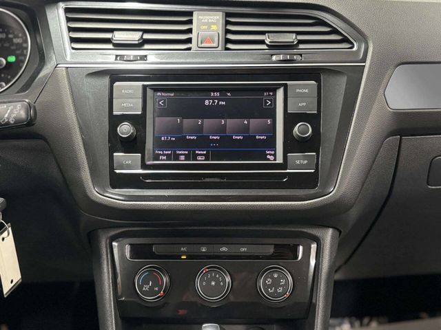 2018 Volkswagen Tiguan 2.0T S 4MOTION - 22979985 - 21