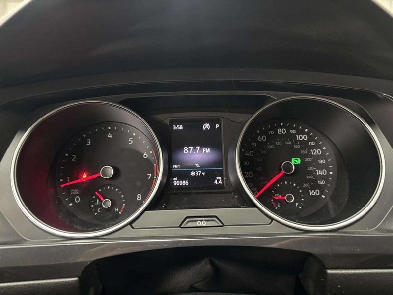 2018 Volkswagen Tiguan 2.0T S 4MOTION - 22979985 - 32