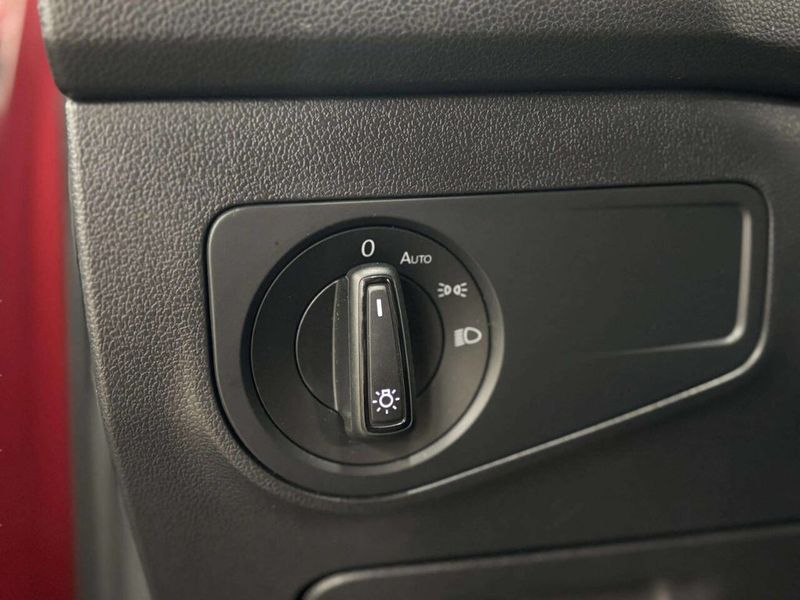 2018 Volkswagen Tiguan 2.0T S 4MOTION - 22979985 - 34