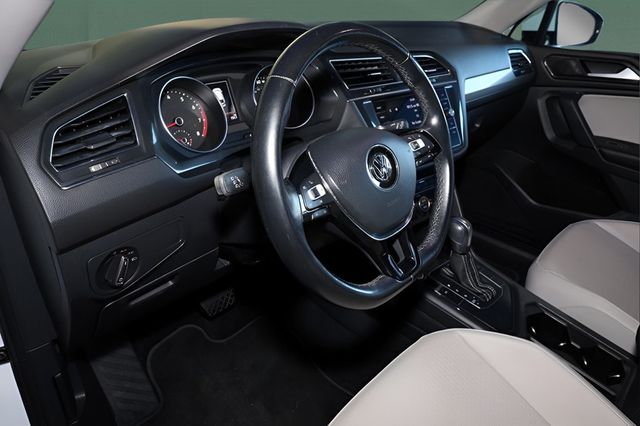 2018 VOLKSWAGEN TIGUAN 2.0T SE - 23074826 - 21