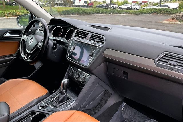 2018 Volkswagen Tiguan 2.0T SE 4MOTION - 23022450 - 11