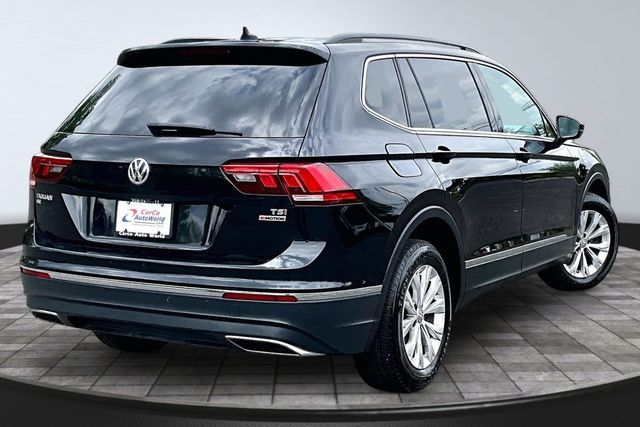 2018 Volkswagen Tiguan 2.0T SE 4Motion's photo