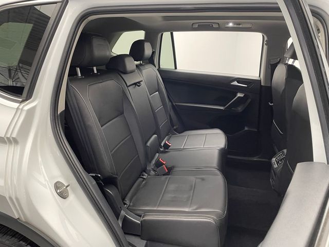 2018 Volkswagen Tiguan 2.0T SE 4MOTION - 22958470 - 35