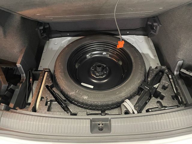 2018 Volkswagen Tiguan 2.0T SE 4MOTION - 22958470 - 38