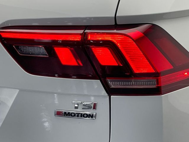 2018 Volkswagen Tiguan 2.0T SE 4MOTION - 22958470 - 39