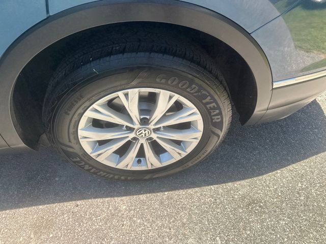 2018 Volkswagen Tiguan 2.0T SE FWD - 23030263 - 19
