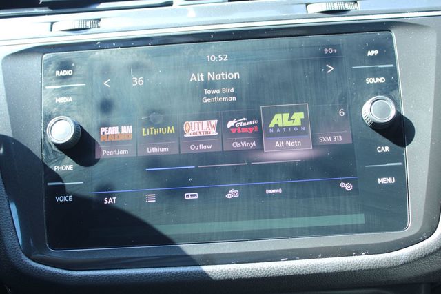 2018 Volkswagen Tiguan 2.0T SEL FWD - 23066384 - 16