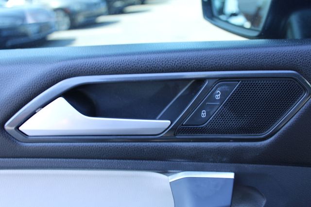 2018 Volkswagen Tiguan 2.0T SEL FWD - 23066384 - 26