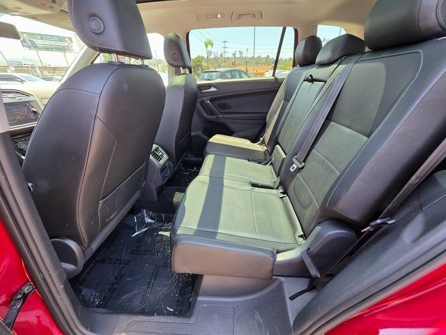 2018 Volkswagen Tiguan 2.0T SEL FWD - 22868908 - 18