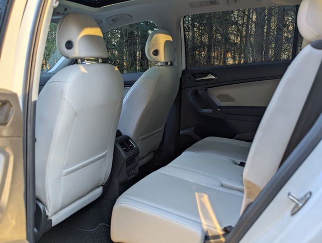 2018 Volkswagen Tiguan 2.0T SEL FWD - 22963455 - 12