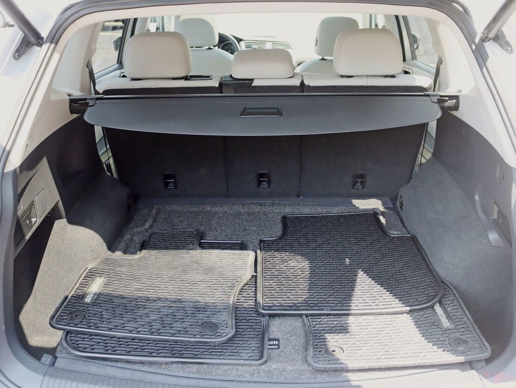 2018 Volkswagen Tiguan 2.0T SEL Premium 4MOTION - 22887871 - 29