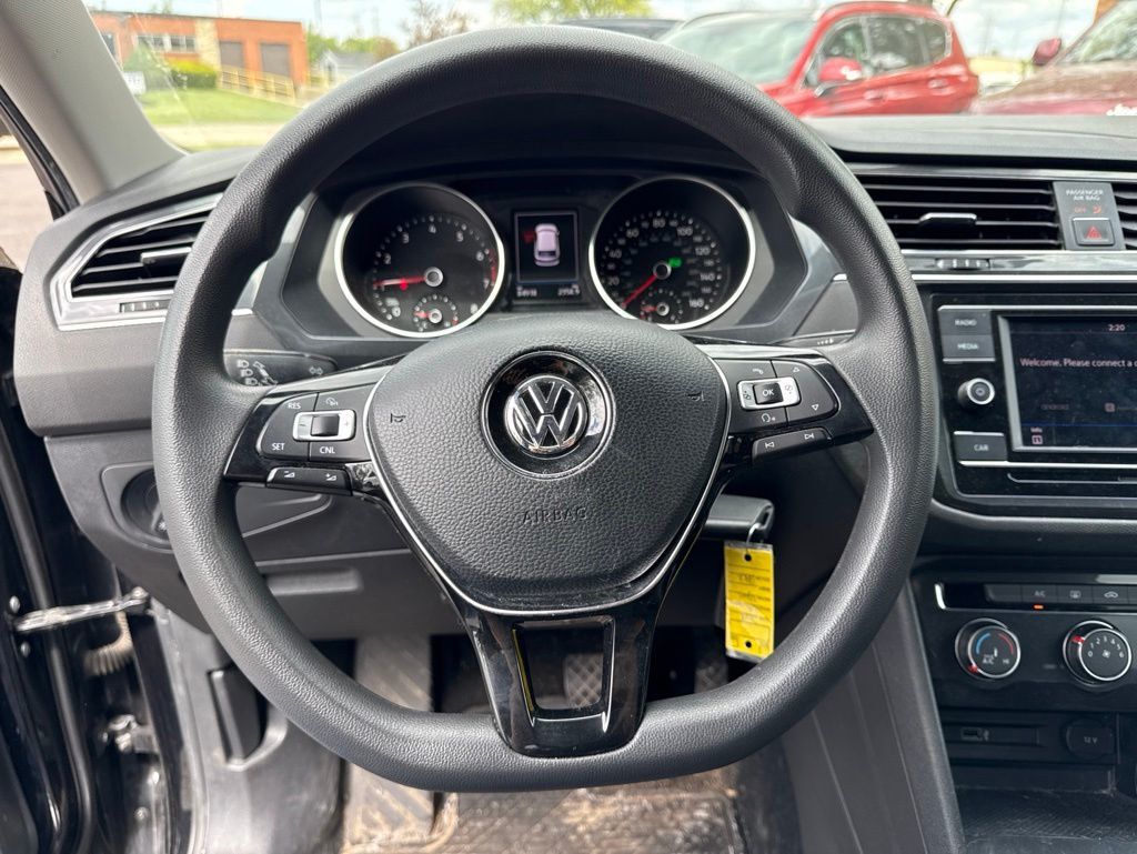 2018 Volkswagen Tiguan 2.0T S FWD - 23025573 - 9