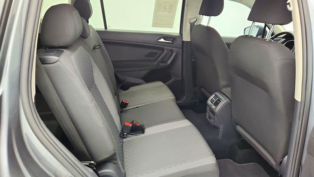 2018 Volkswagen Tiguan 2.0T S FWD - 22964028 - 21