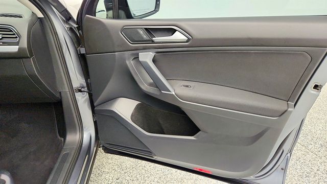 2018 Volkswagen Tiguan 2.0T S FWD - 22964028 - 24