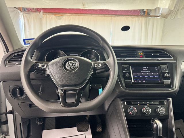 2018 Volkswagen Tiguan 2.0T S FWD - 23073595 - 12
