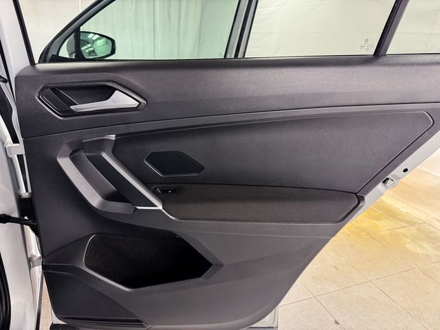 2018 Volkswagen Tiguan 2.0T S FWD - 23073595 - 14