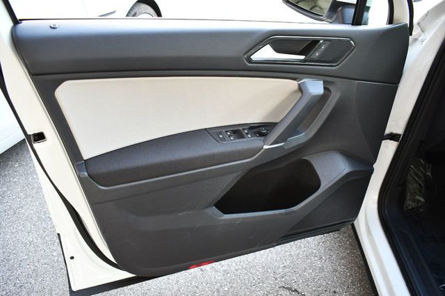 2018 Volkswagen Tiguan 2.0T S FWD 4 Door SUV W/Rear View Camera - 20410744 - 10