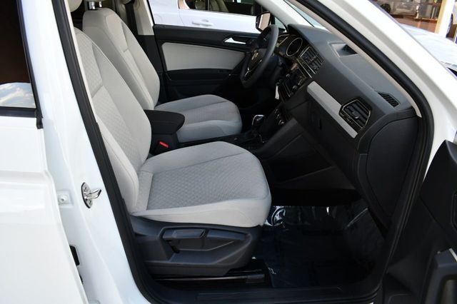 2018 Volkswagen Tiguan 2.0T S FWD 4 Door SUV W/Rear View Camera - 20410744 - 32